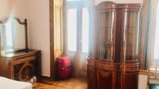 Хостелы The Punjab Residency Баку Семейный номер с балконом-1