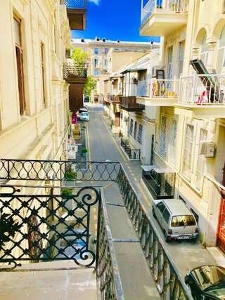 Хостелы The Punjab Residency Баку Семейный номер с балконом-7