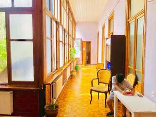 Хостелы The Punjab Residency Баку Семейный номер с балконом-17